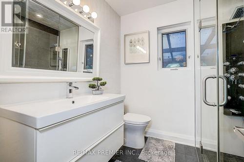 445 Selsey Drive, Mississauga, ON 
