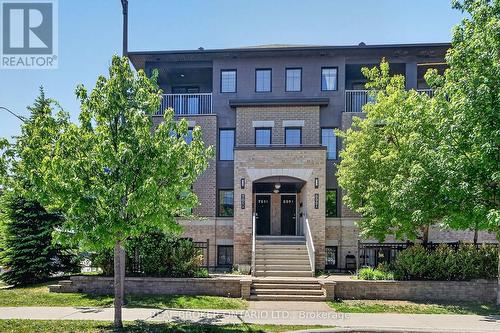 33 - 701 B SUE HOLLOWAY DRIVE  Ottawa, ON K2J 5R6