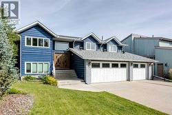 32 Bow Village Crescent NW  Calgary, AB T3B 4X2