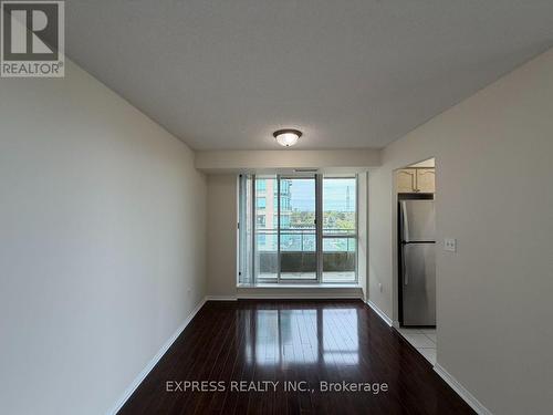 607 - 39 PEMBERTON AVENUE , Toronto, Ontario M2M 4L6 4