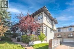 158 Aspen Hills Villas SW  Calgary, AB T3H 0H7