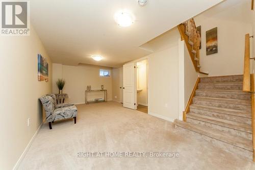 37 COMFORT WAY , Whitby, Ontario L1N 0K5 3
