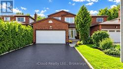 39 COVENTRY COURT Richmond Hill, ON L4C 8B9