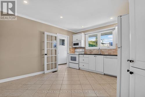 1130 Soderlind Street, Ottawa, ON 