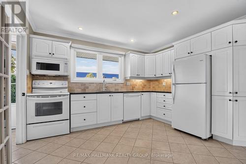 1130 Soderlind Street, Ottawa, ON 