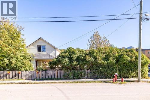 1112 2ND Avenue  Fernie, BC V0B 1M0