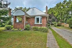 3813 ST PETER AVENUE Niagara Falls, ON L2J 2N7