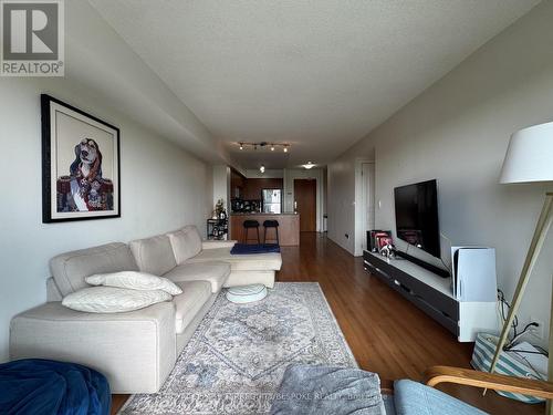 614 - 1403 ROYAL YORK ROAD , Toronto, Ontario M9P 0A1 2