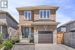 352 MILLER PARK AVENUE Bradford West Gwillimbury, ON L3Z 4H5