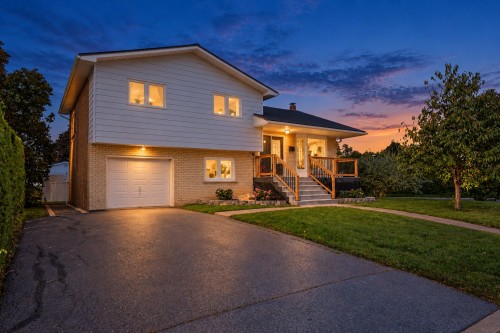 275 Rue Bernard  Châteauguay, QC J6K 3Y6