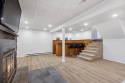 Family Room - 