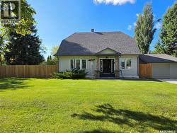 417 Centre STREET Meadow Lake, SK S9X 1E5