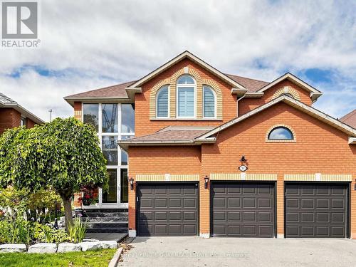 34 LOOKER DRIVE  Barrie, ON L4N 7V3