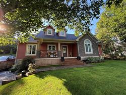 117 Cross Road Bay Roberts, NL A0A 1G0