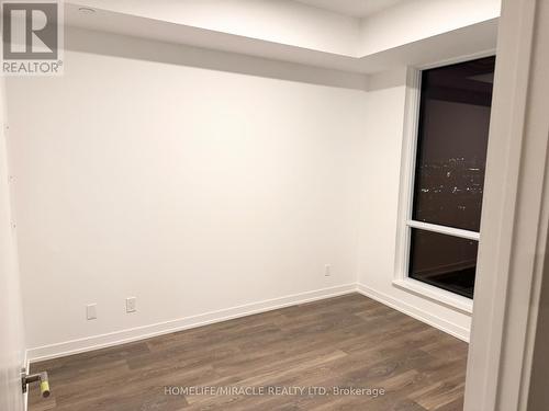 2210 - 7950 BATHURST STREET , Vaughan, Ontario L4J 0B8 5