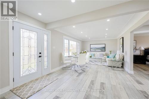 UPPER - 52 ELLIOTT AVENUE , Hamilton, Ontario L8T 2H8 3