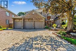 80 GLENAYR ROAD Richmond Hill, ON L4B 2V5