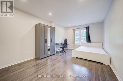 2032 GLENADA CRESCENT , Oakville, Ontario L6H 4M5 4