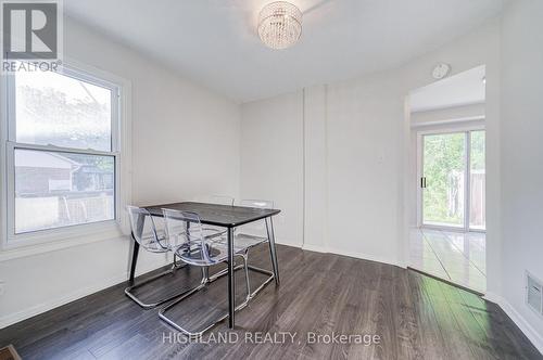2032 GLENADA CRESCENT , Oakville, Ontario L6H 4M5 5