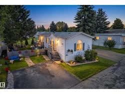 707 Evergreen Park NW  Edmonton, AB T5Y 4M2
