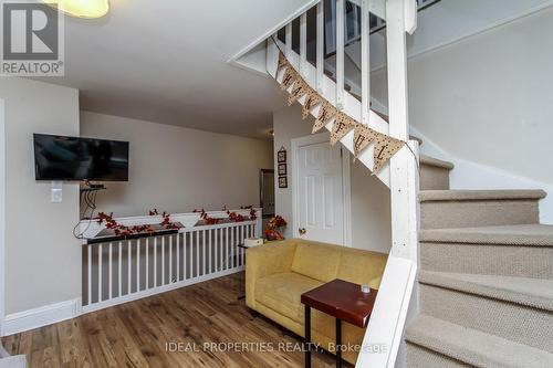 2 - 185 LOUISA STREET , Ottawa, Ontario K1R 6Y9 5