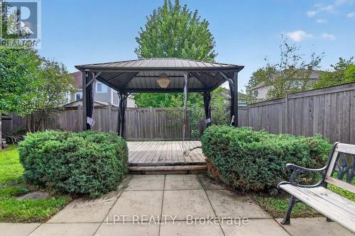 97 BLACK BEAR WAY , Ottawa, Ontario K2S 2G6 3