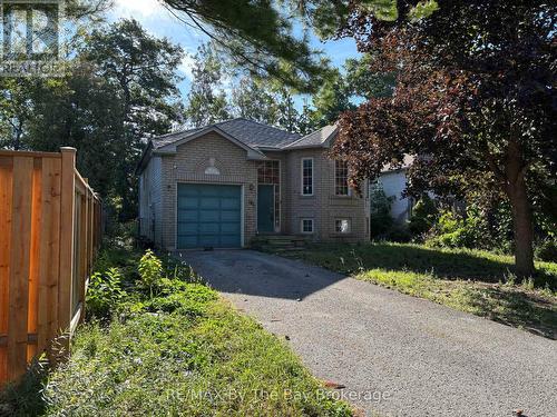 184 DYER DRIVE  Wasaga Beach, ON L9Z 1L9