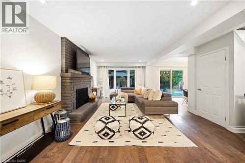 3277 Woodside Avenue, Burlington, ON 
