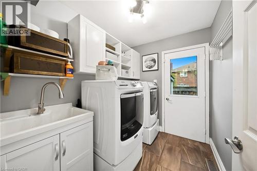 3277 Woodside Avenue, Burlington, ON 