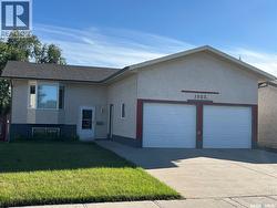 1055 KENDERDINE DRIVE N Regina, SK S4X 4H5