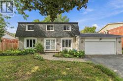 19 AMBERWOOD CRESCENT Ottawa, ON K2E 7B7