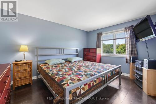 Primary bedroom - 27 Brando Crescent, Ottawa, ON 