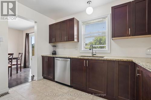 27 Brando Crescent, Ottawa, ON 