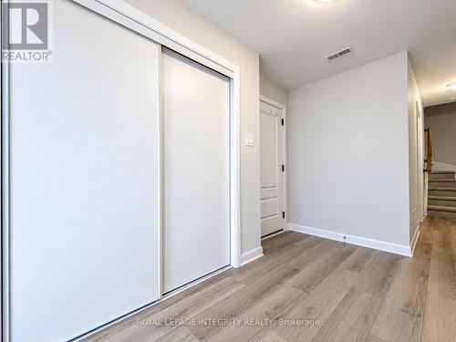 286 ELSIE MACGILL WALK , Ottawa, Ontario K2W 0L2 2