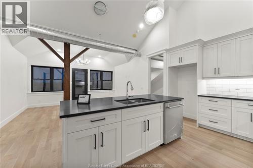 247 BROCK STREET Unit# 403 , Amherstburg, Ontario N9V 2H4 5