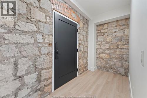 247 BROCK STREET Unit# 101 , Amherstburg, Ontario N9V 2H4 4