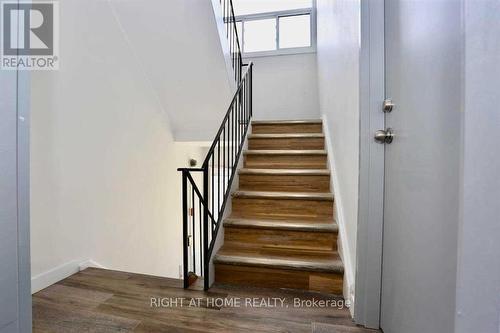 3 - 394 THIEL STREET , London East (East H), Ontario N5W 4P8 2