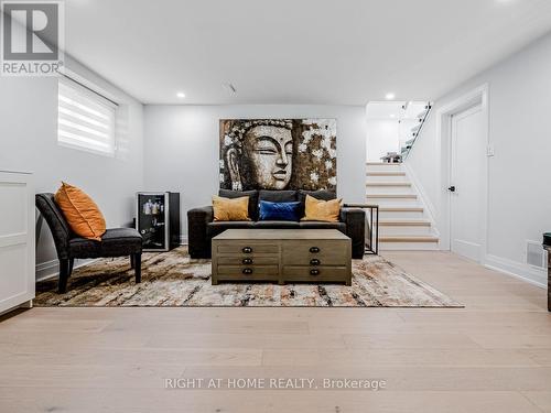 883 Francis Road, Burlington, ON 