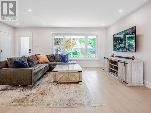 883 Francis Road, Burlington, ON 