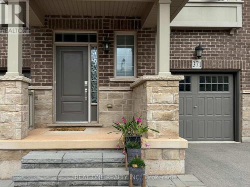 371 WHEAT BOOM DRIVE , Oakville, Ontario L6H 0R3 3
