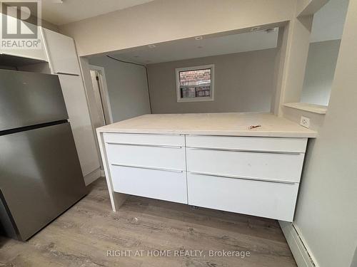 2ND FLOOR - 513 OAKWOOD AVENUE , Toronto, Ontario M6E 2W9 3