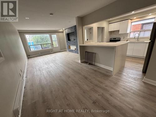 2ND FLOOR - 513 OAKWOOD AVENUE , Toronto, Ontario M6E 2W9 4