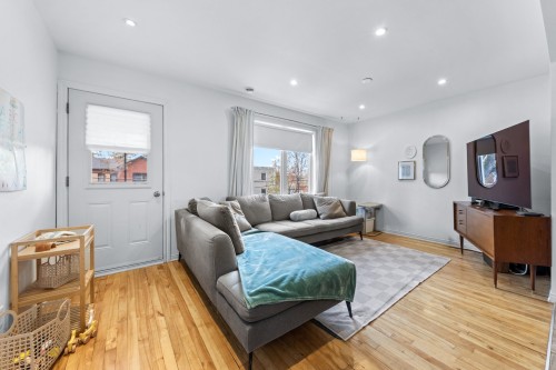 1027 Rue Grant , Longueuil (Le Vieux-Longueuil), QC J4H 3J9 3