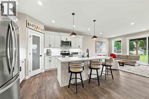 483 Kip Lane, Plympton-Wyoming, ON 