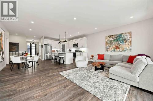 483 Kip Lane, Plympton-Wyoming, ON 
