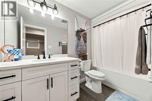 483 Kip Lane, Plympton-Wyoming, ON 