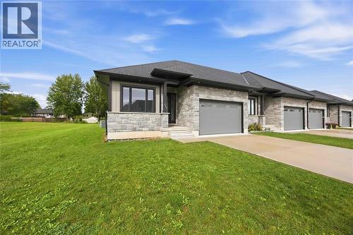 483 Kip Lane, Plympton-Wyoming, ON 