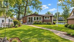 39 OLD MOSLEY STREET Wasaga Beach, ON L9Z 2J8