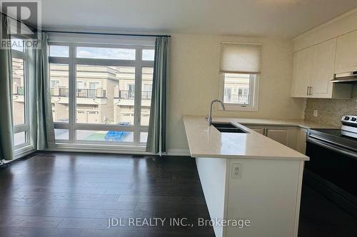 COACH HOUSE - 26 CALLISTO LANE , Richmond Hill, Ontario L4C 5G9 5