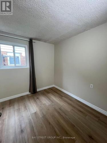 GROUND FLOOR - 118 HILDENBORO SQUARE , Toronto, Ontario M1W 1Y3 4